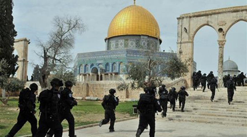 قوات الاحتلال الإسرائيلي تخرب بعض مرافق المسجد الأقصى