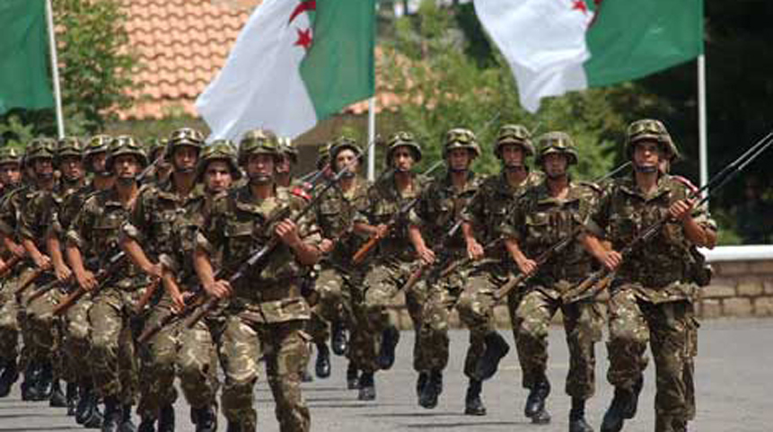 وحدات الجيش الجزائري تقتل عنصرين إرهابيين شمال البلاد