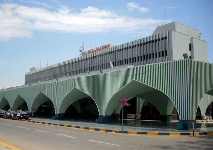 قوة عسكرية تابعة للحرس الرئاسي الليبي تعلن سيطرتها على مطار طرابلس الدولي   
