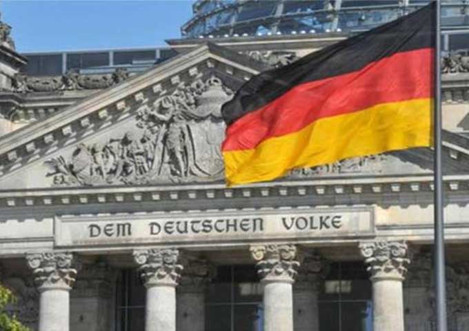 إنتاج ألمانيا وصادراتها يتراجعان بفعل السياسات التجارية الأمريكية