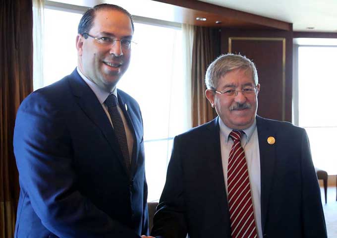 رئيس الحكومة يلتقي ببيكين الوزير الأول الجزائري 