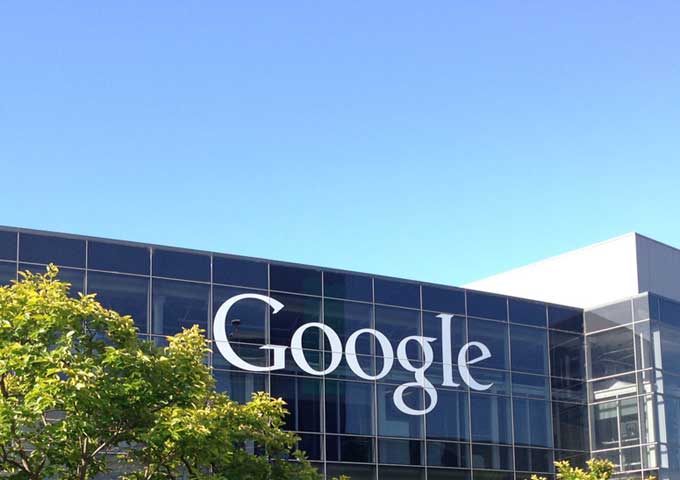 غوغل تقرر تشغيل مركزها للبيانات في هولندا بالطاقة الشمسية