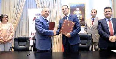 اتفاقية شراكة: البنك العربي لتونس ووزارة التربية معا ضمن مشروع رقمنه المدرسة التونسية