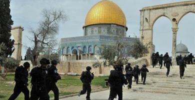 قوات الاحتلال الإسرائيلي تخرب بعض مرافق المسجد الأقصى