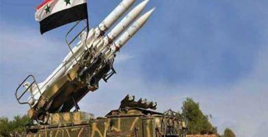 الدفاع الجوي يتصدى لهجوم صاروخي في حمص